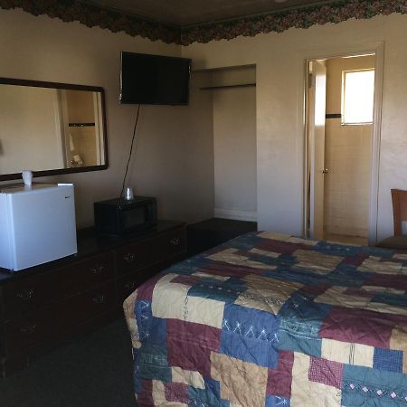Travelers Motel Lisbon 外观 照片